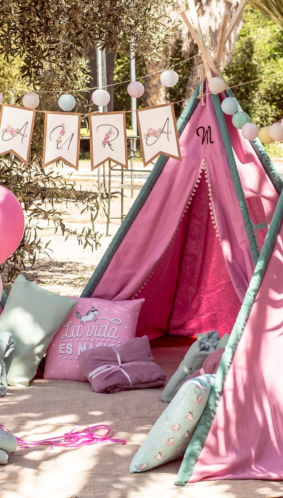Fiesta de Pijama Party a domicilio. Te llevamos a casa todas las carpas o tipis para la mayor fiesta en casa.
